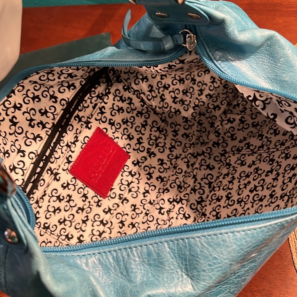 2025 FALL HANDBAG TREND ALERT!! Hobo brand Paulette hobo style shoulder bag - Picture 5 of 8